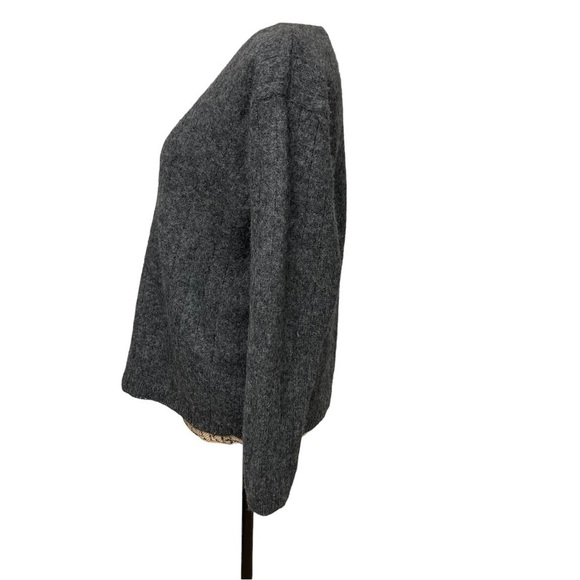 VTG Express Tricot Wool Sweater Grey V neck Size Small Large Ribbing - Picture 4 of 9